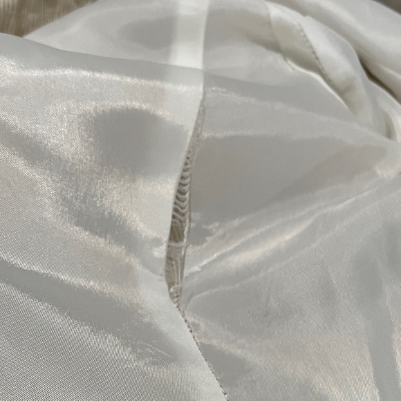 LILY STANHOPE Cream & White Stripe Linen Blazer - Picture 9 of 9